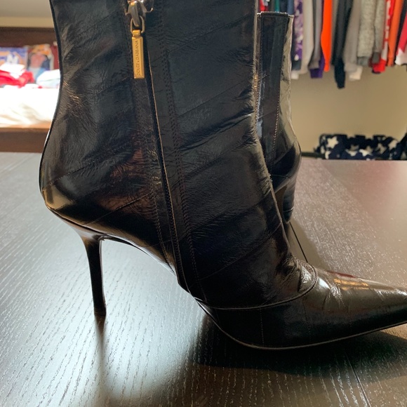 DOLCE GABBANA Vitello High Heel Booties - Picture 3 of 7